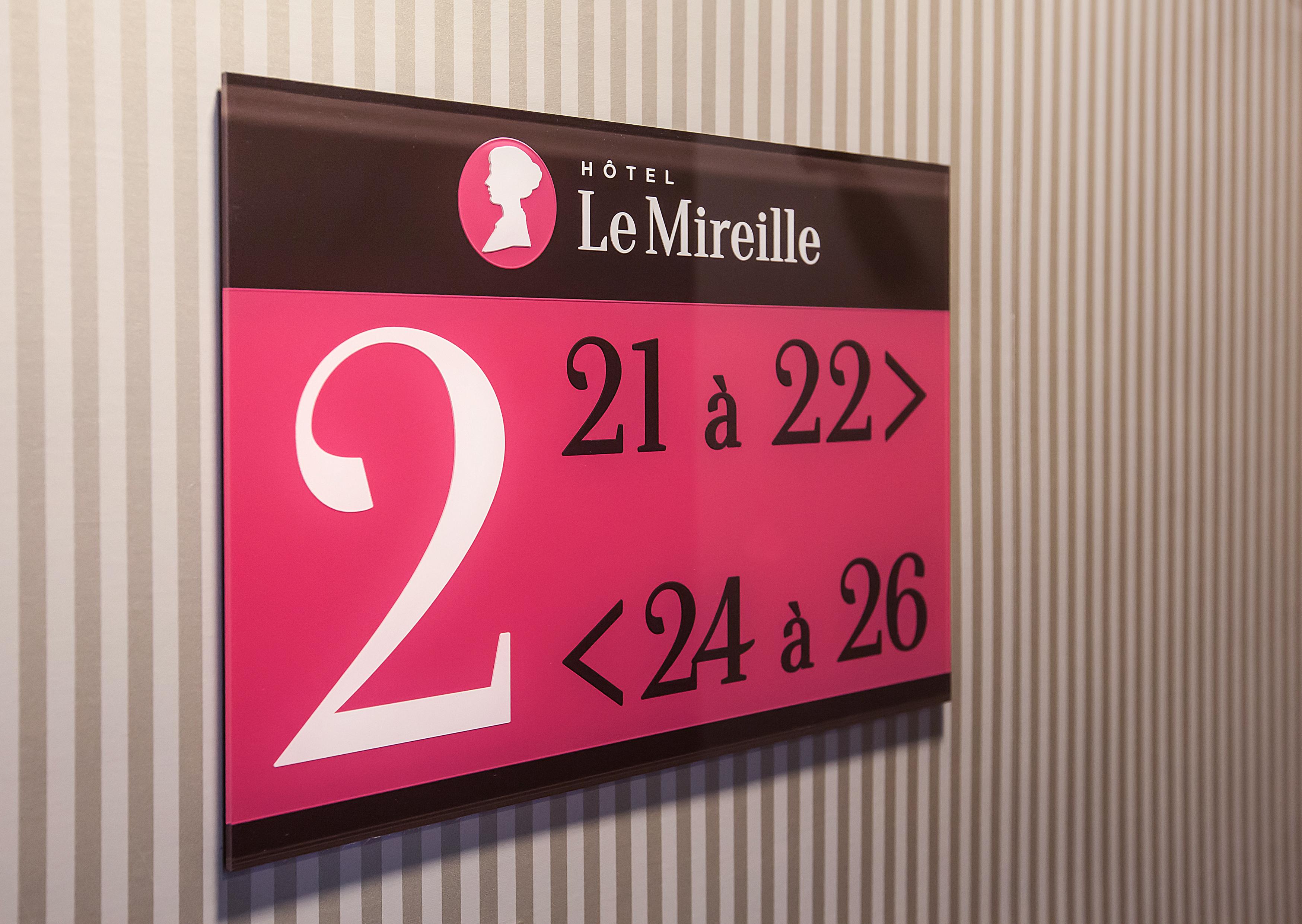 Le Mireille Hotel Paris Exterior photo